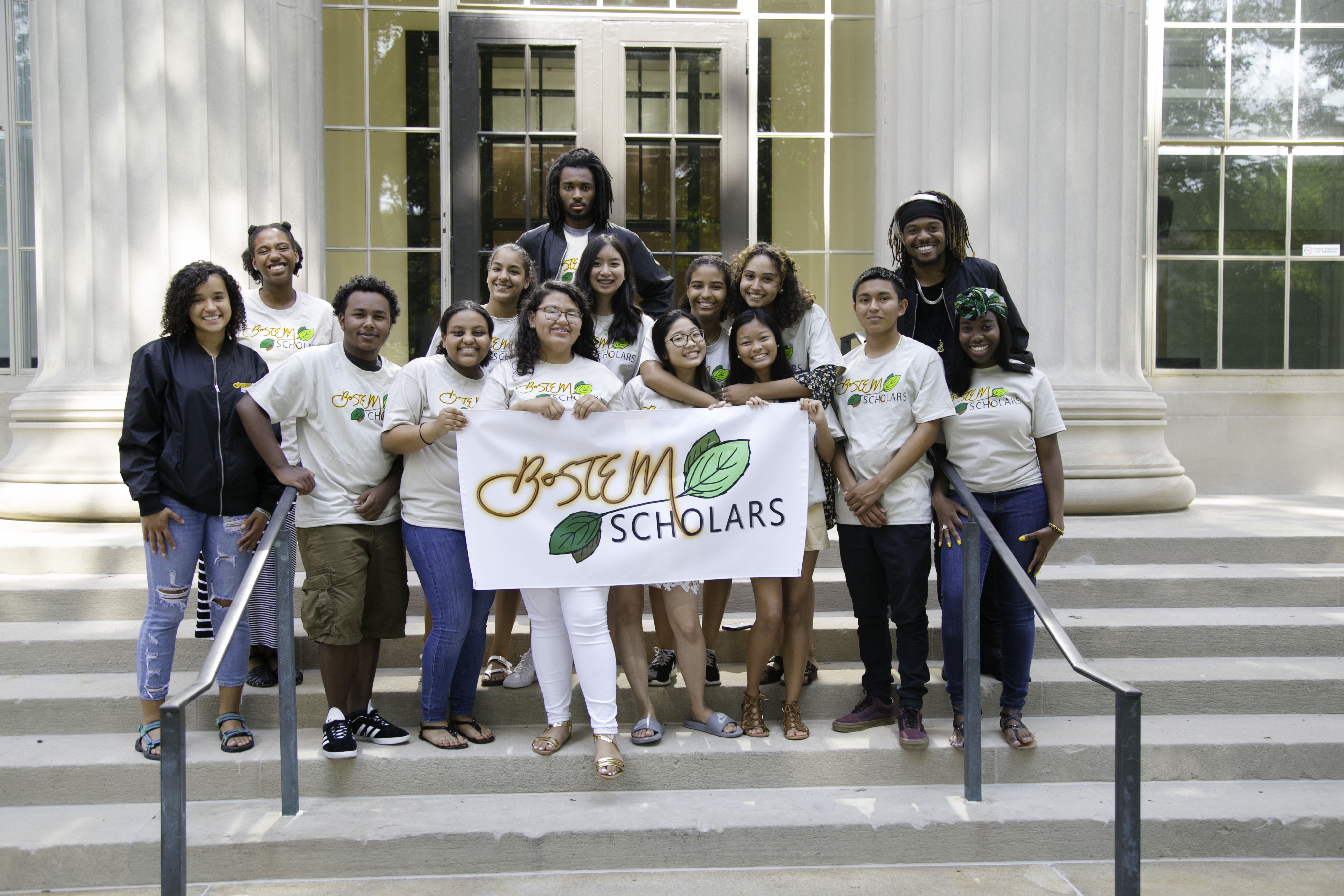 BoSTEM Scholars take a end of summer photo together