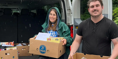 MFNH volunteers distributing donations